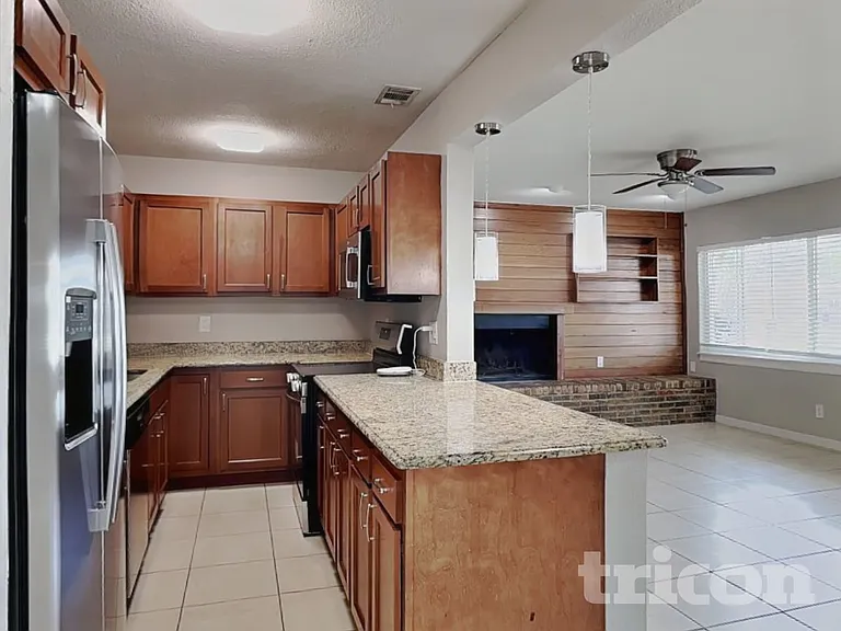 320 Rigel Rd — Photo 4