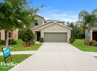 17324 White Mangrove Dr, Wimauma, FL 33598