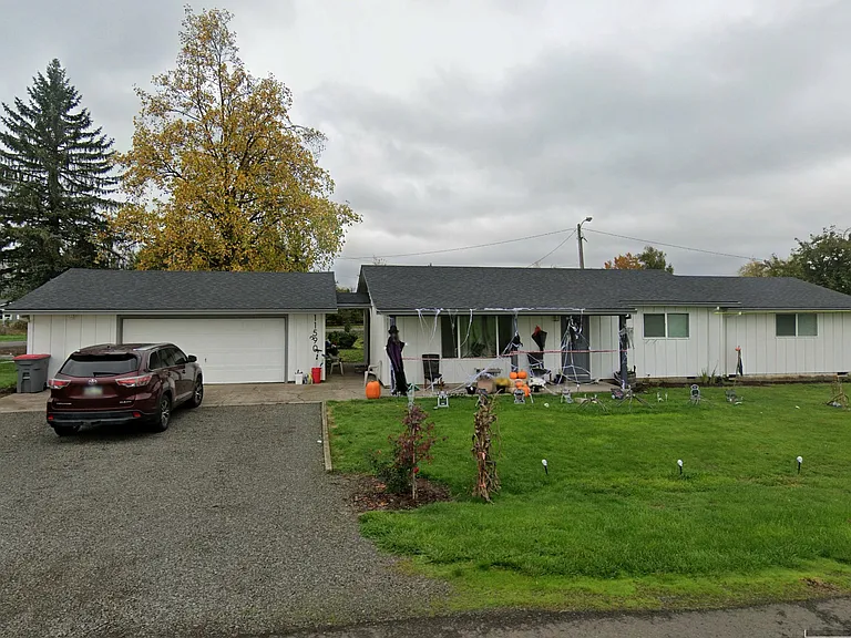 11590 SW Durham Ln — Photo 1