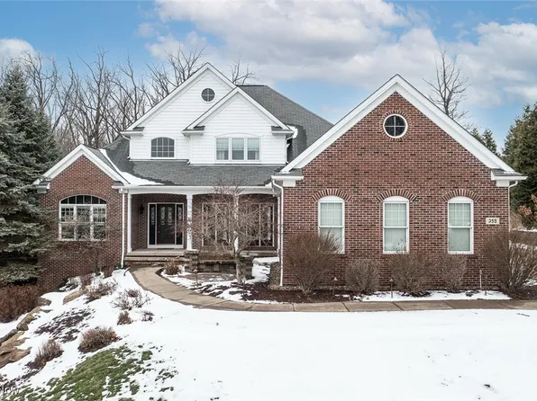 355 Wakefield Run Blvd, Hinckley, OH 44233