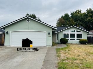 1009 Juanita Way, Central Pt, OR 97502