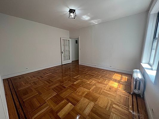 3rd image of 147 W 230th St #4J