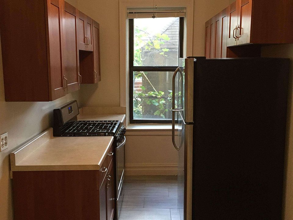 1st image of 555 Ovington Ave APT 2C