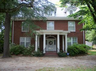 410 Entwistle St, Hamlet, NC 28345