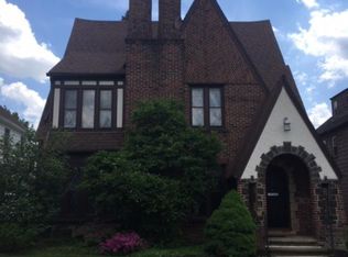 18024 Winslow Rd, Shaker Heights, OH 44122