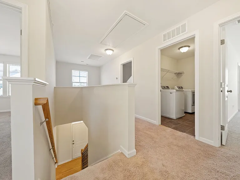 1404 San Antonio Blvd — Photo 6