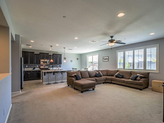 5th image of 2384 Azevedo Ave