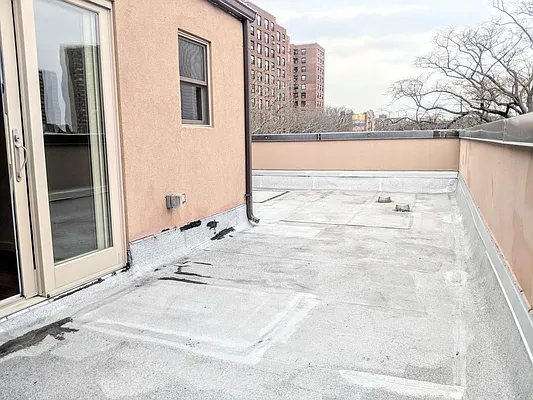 Rented by EXR | media 29