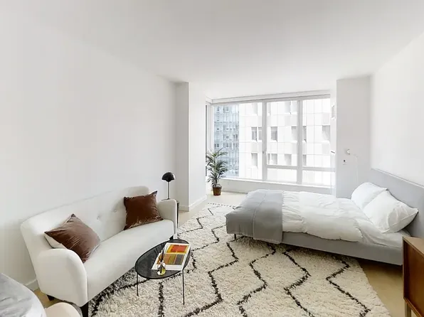 525 W 52nd St, New York, NY