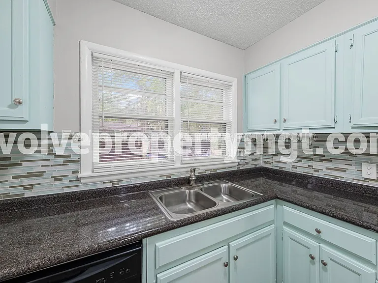 7702 Marvin Rd — Photo 8