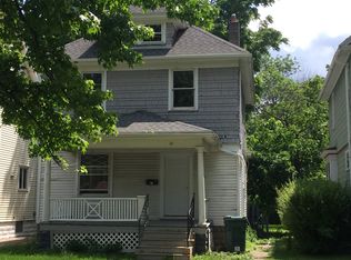 22 Holmes St, Rochester, NY 14613