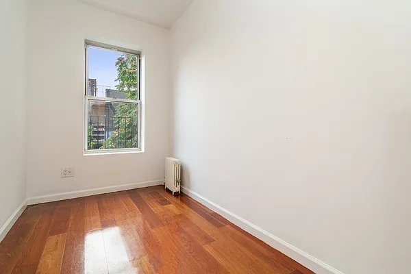 Rented by REAL New York | media 43