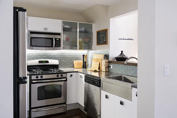 Rented by Nest Seekers International | media 4