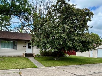 722 Kendall Ave S, Thief River Falls, MN, 56701