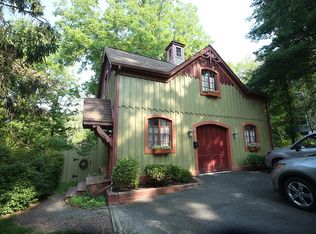 79 Old Post Rd, Staatsburg, NY 12580