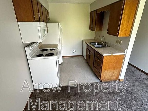 4th image of 1304 S Jackson St