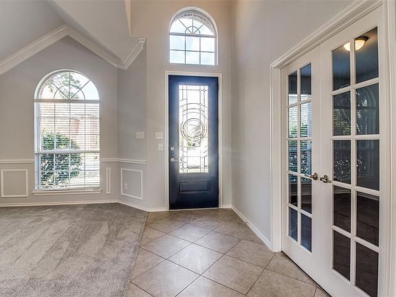5th image of 9429 Woodhurst Dr