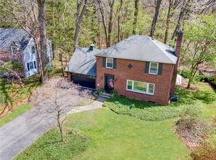 288 Oakridge Dr, Rochester, NY 14617