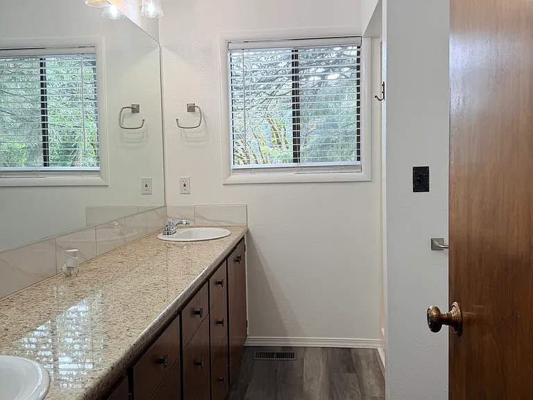 3956 Orchard Heights Rd NW — Photo 5