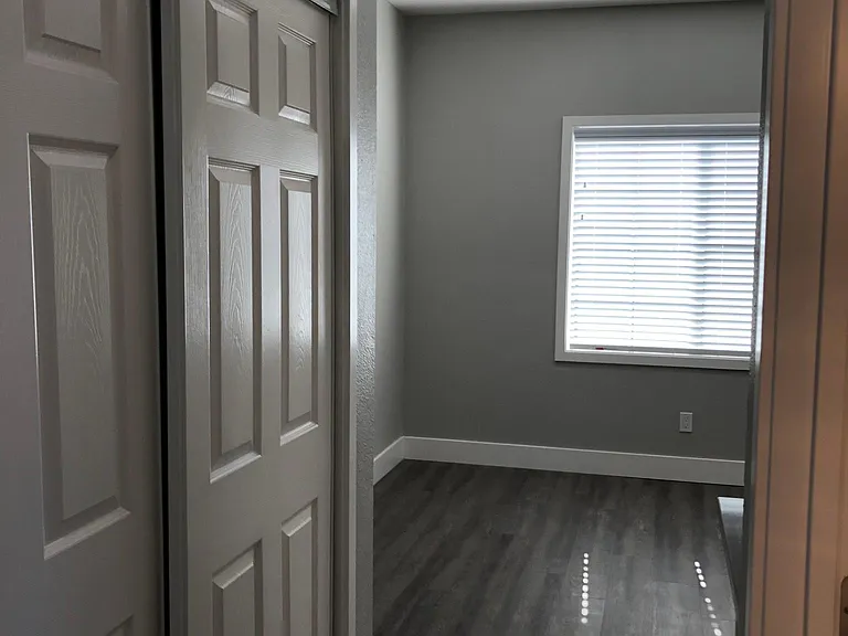 1053 Blazingwood Dr — Photo 4