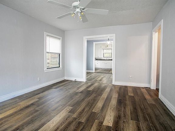 5th image of 1612 S Englewood Ave