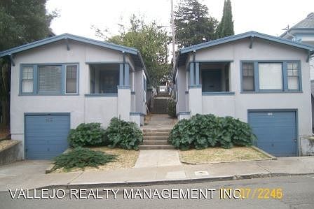 2nd image of 735B Virginia St