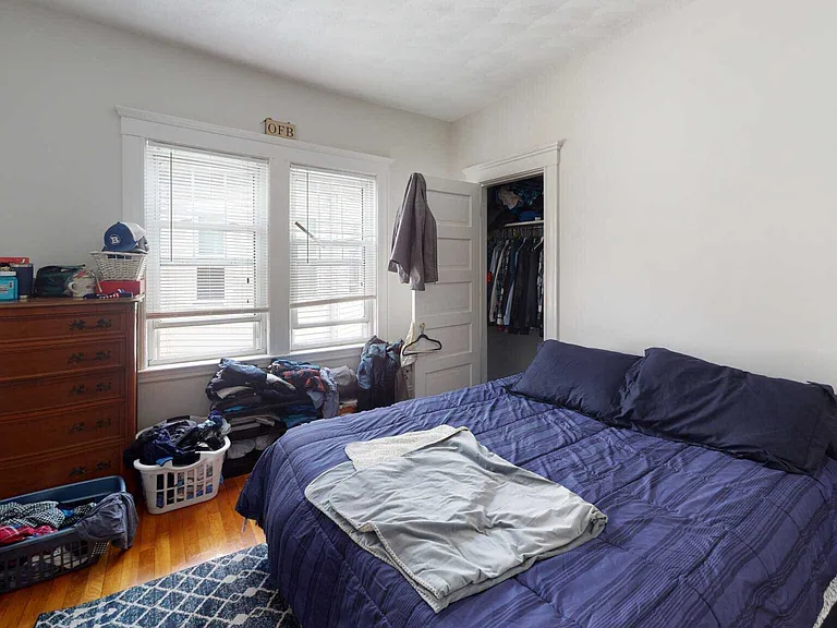 Saranac St — Photo 6