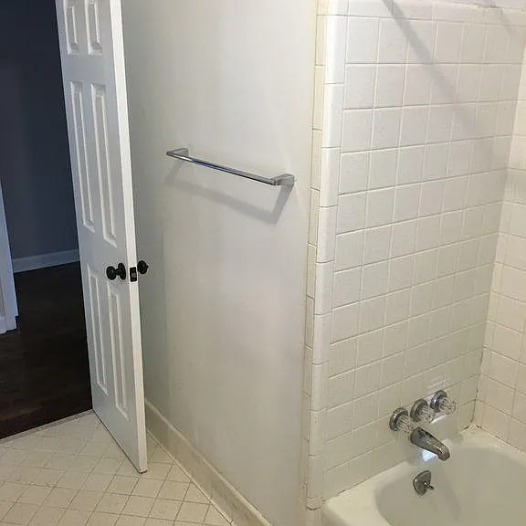 104 Cranford Dr — Photo 12