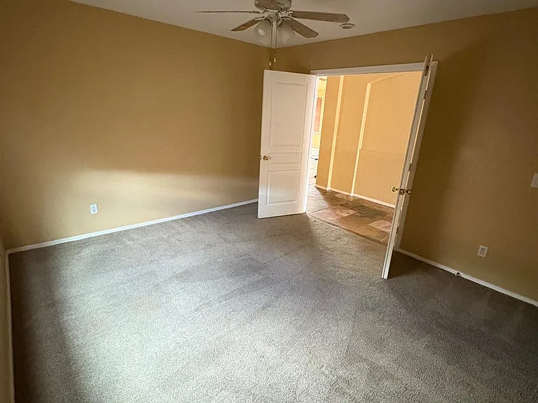 1740 N Irene Ct — Photo 2