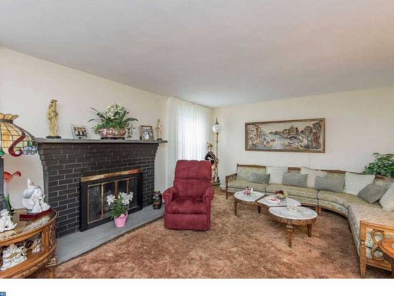 4th image of 100 N Belfield Ave