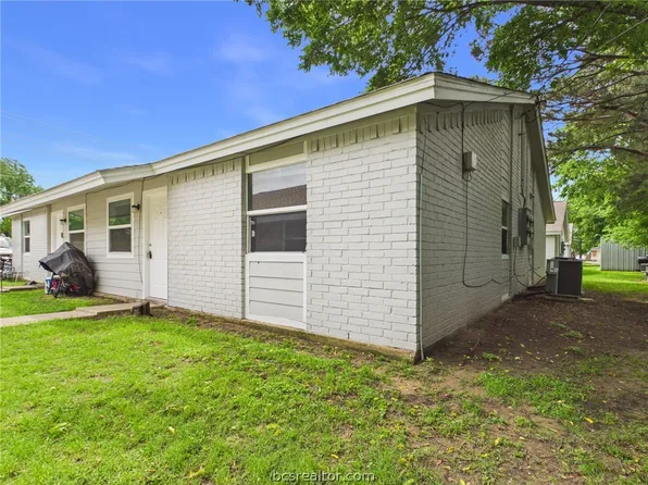 1902 Finfeather Rd, Bryan, TX