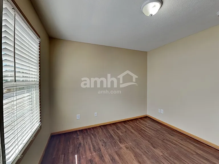 2271 Landcrest Dr — Photo 18