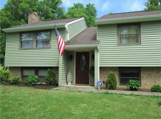 329 Greensboro Rd, Greensboro, PA 15338