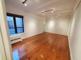 120 West 58th Street, #9B