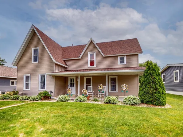 109 2nd Ave NW, Pine Island, MN 55963