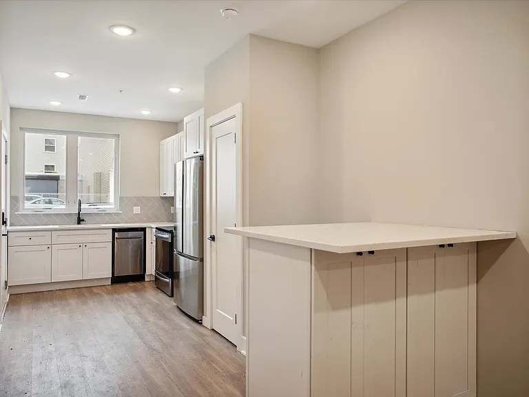 1618 N Sydenham St #A — Photo 23