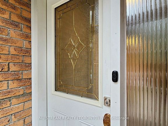 3rd image of 154 Markville Rd