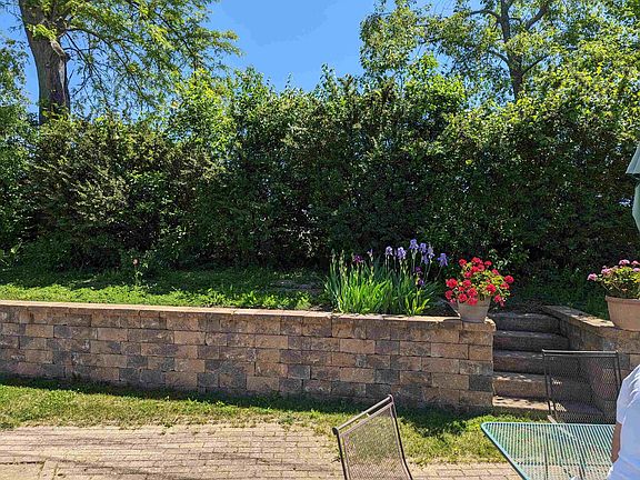 5th image of 912 Starview Dr