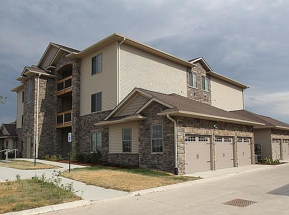 2nd image of 510 Pond View Dr APT 101