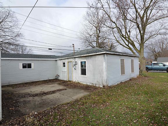 4th image of 415 E Wolf Ave
