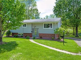 1114 Williams Dr, Belle Vernon, PA