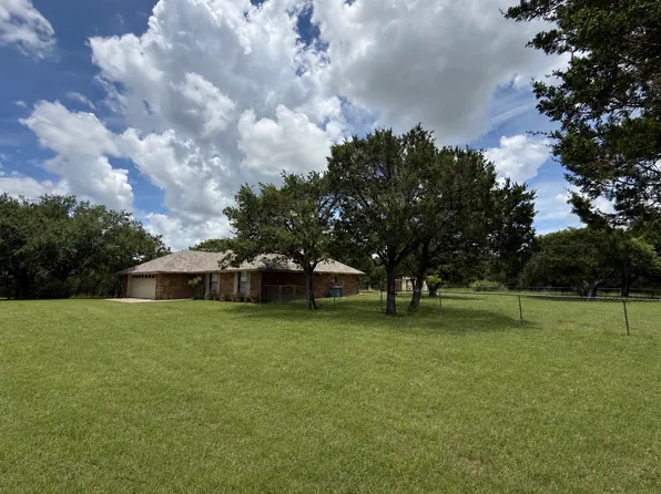 1192 Deer Trl, Glen Rose, TX 76043