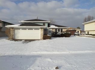 9048 167th St, Orland Hills, IL 60487