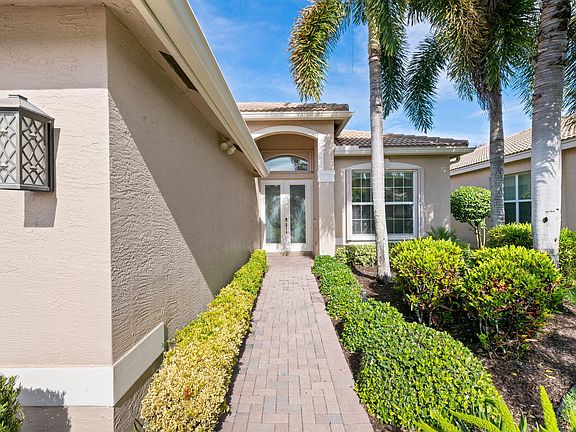 2nd image of 9653 Sail Palm Court