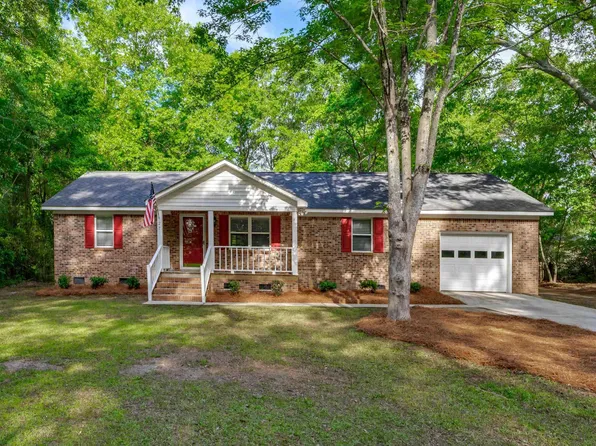 27 Westover Ave, Lugoff, SC 29078