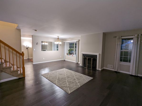 671 Snowdrop Ct