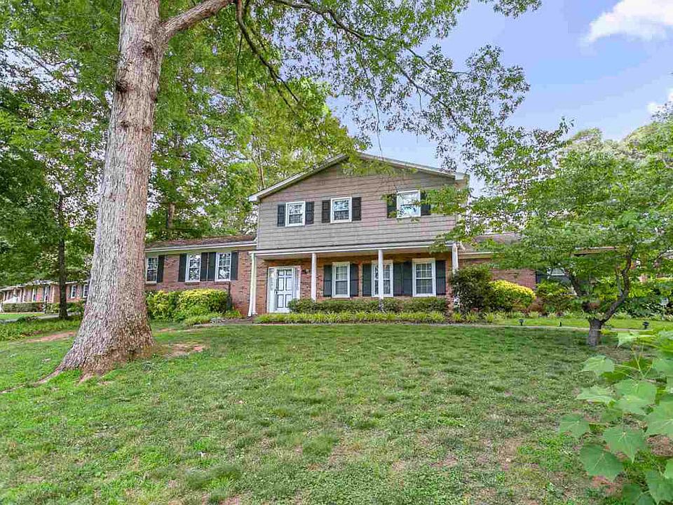 1st image of 414 Fairway Dr