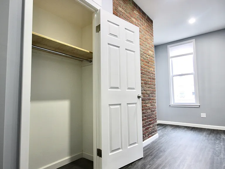 298 Troutman St #2F — Photo 4