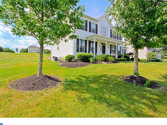 2nd image of 30 Wick Dr