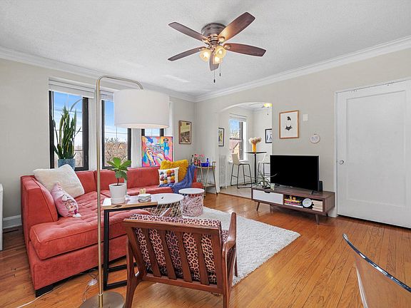 3rd image of 1103 Holly Ct APT 307